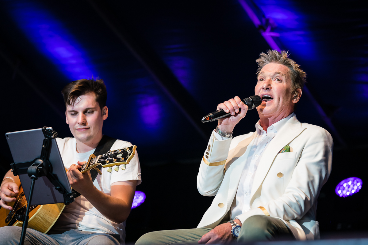 Bart Kaëll Live @ Parkies Sint-Niklaas, picture 17, photographed by Danny Wagemans - FrontView Magazine