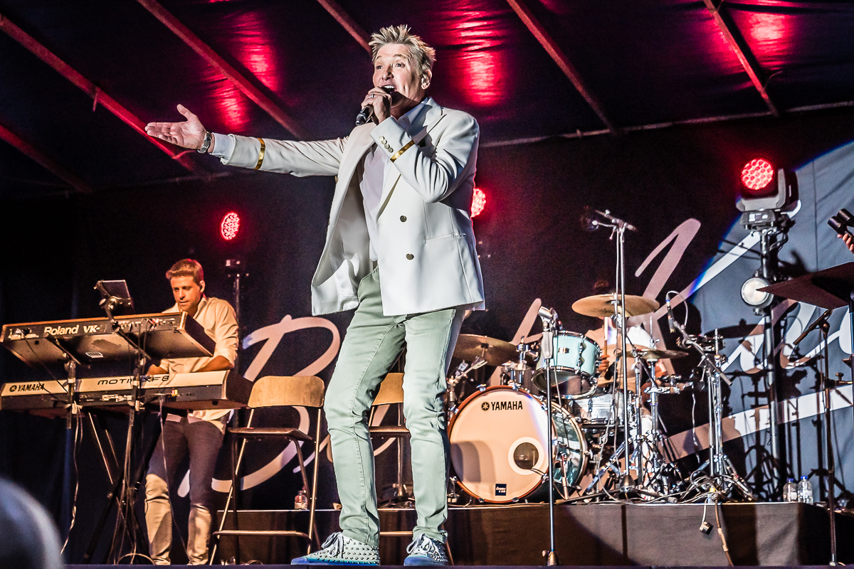 Bart Kaëll Live @ Parkies Sint-Niklaas, picture 25, photographed by Danny Wagemans - FrontView Magazine