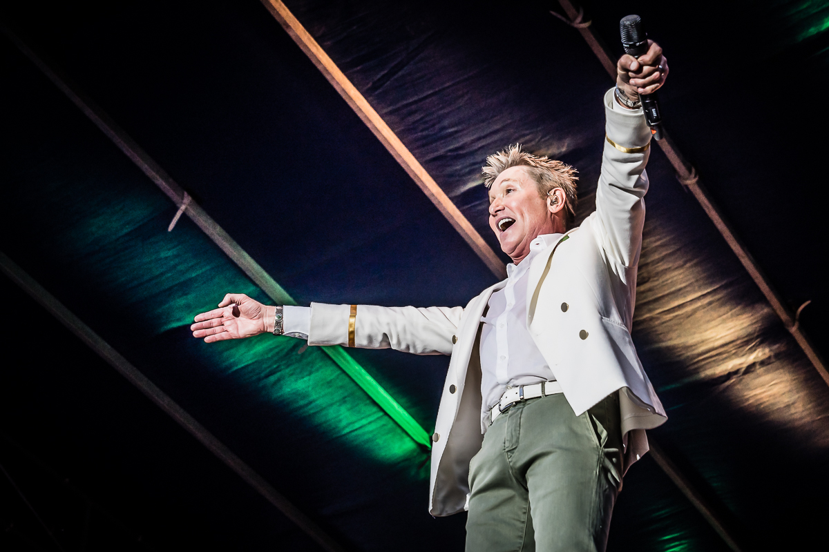 Bart Kaëll Live @ Parkies Sint-Niklaas, picture 28, photographed by Danny Wagemans - FrontView Magazine