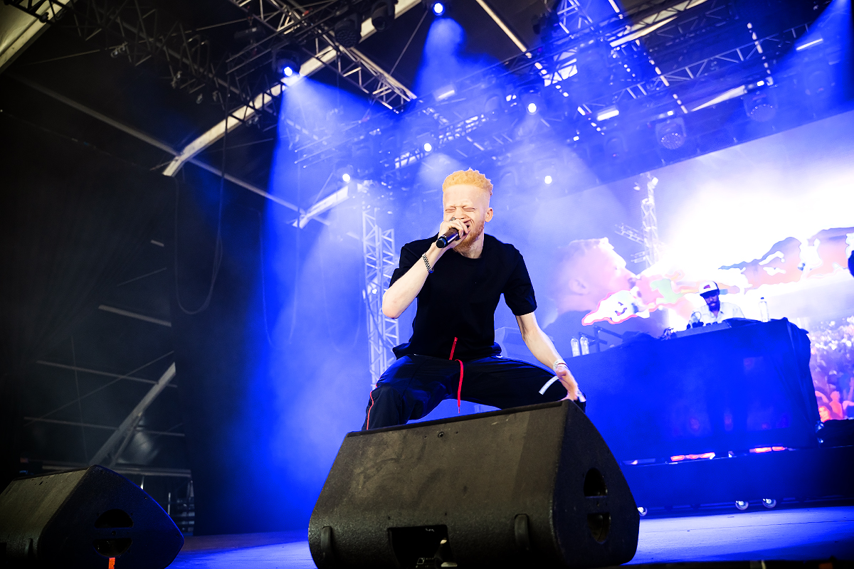 Albi X @ Dour Festival 2022, picture 1, photographed by Magali Decamps - FrontView Magazine