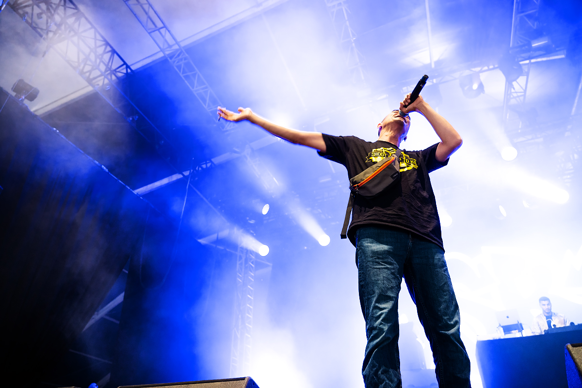 Hugo TSR @ Dour Festival 2022, foto 3, foto's door Magali Decamps - FrontView Magazine