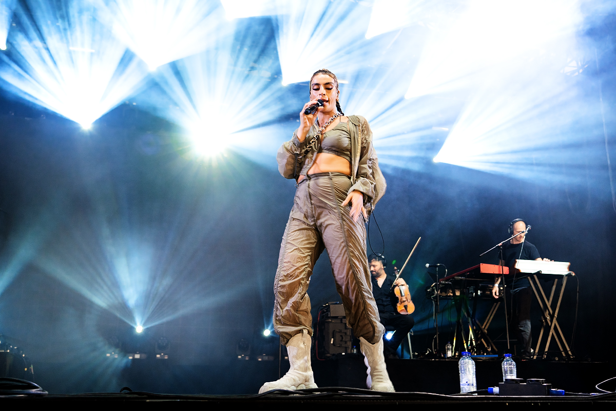 Sevdaliza @ Dour Festival 2022, picture 2, photographed by Magali Decamps - FrontView Magazine