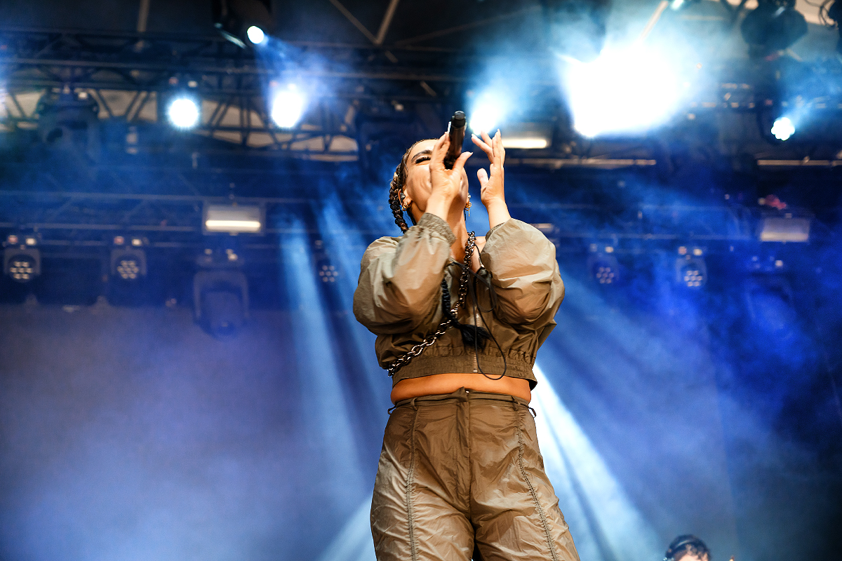 Sevdaliza @ Dour Festival 2022, picture 10, photographed by Magali Decamps - FrontView Magazine