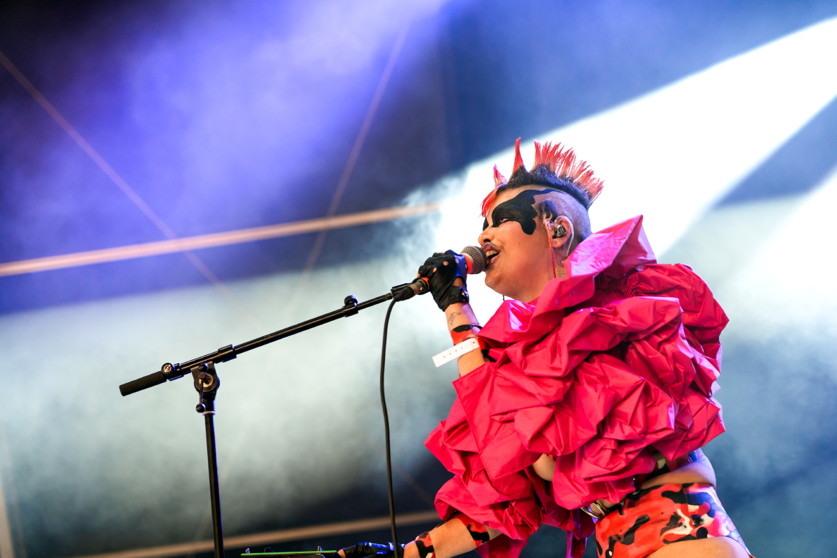 Teto Preto @ Dour Festival 2022, foto 7, foto's door Magali Decamps - FrontView Magazine