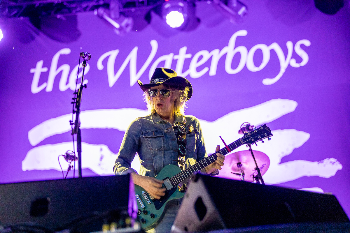 The Waterboys @ Beleuvenissen, foto 12, foto's door Kurt Jacobs - FrontView Magazine