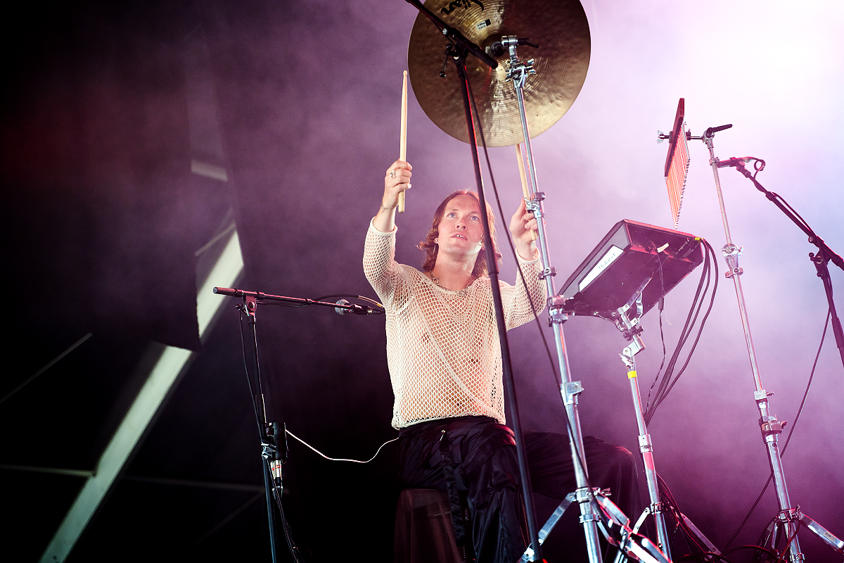 Erika De Casier @ Dour Festival 2022, picture 6, photographed by Magali Decamps - FrontView Magazine