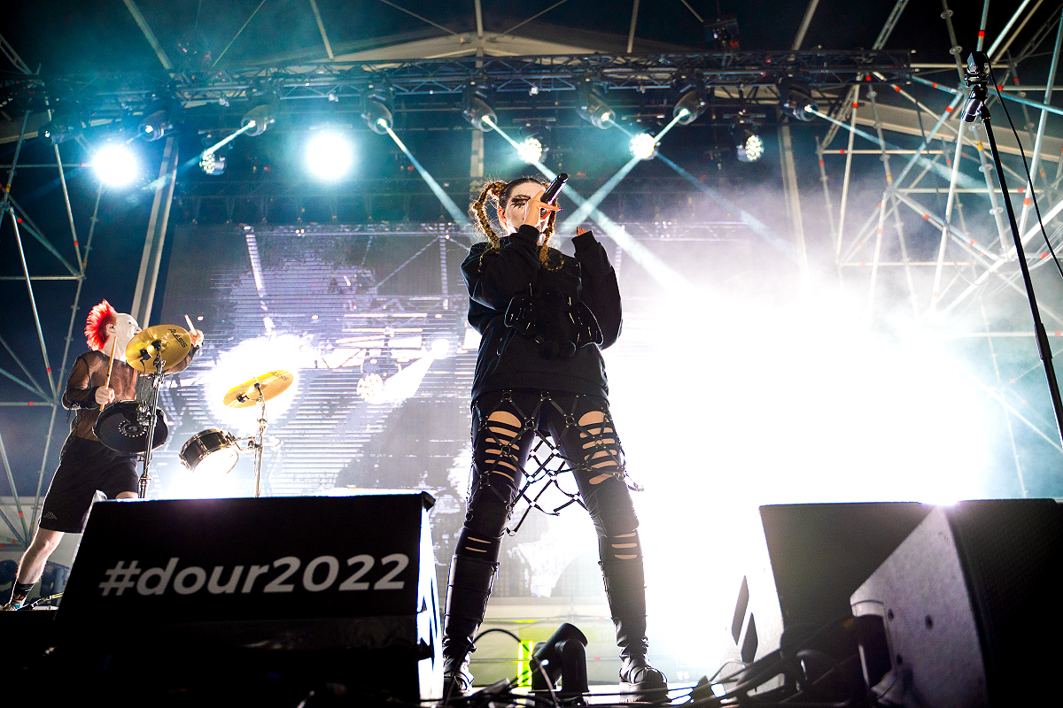 Ic3peak @ Dour Festival 2022, picture 5, photographed by Magali Decamps - FrontView Magazine