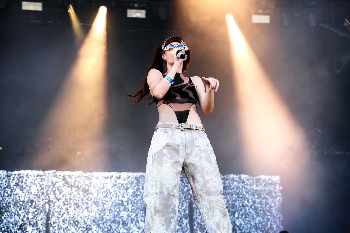 Poupie @ Dour Festival 2022, picture 7, photographed by Magali Decamps - FrontView Magazine