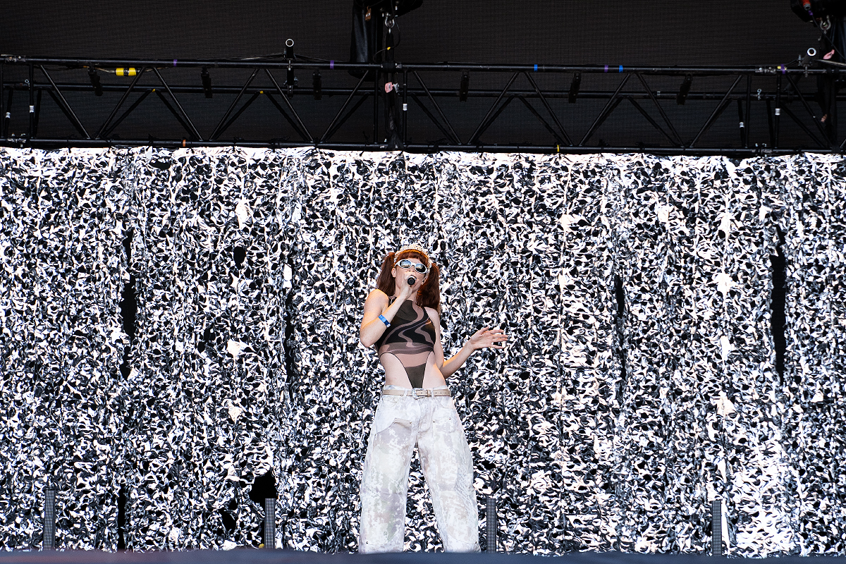 Poupie @ Dour Festival 2022, picture 9, photographed by Magali Decamps - FrontView Magazine