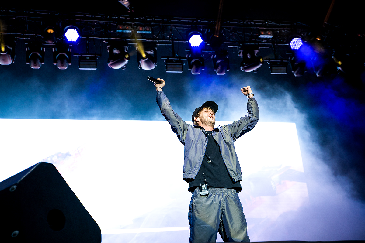 Vald @ Dour Festival 2022, picture 6, photographed by Magali Decamps - FrontView Magazine