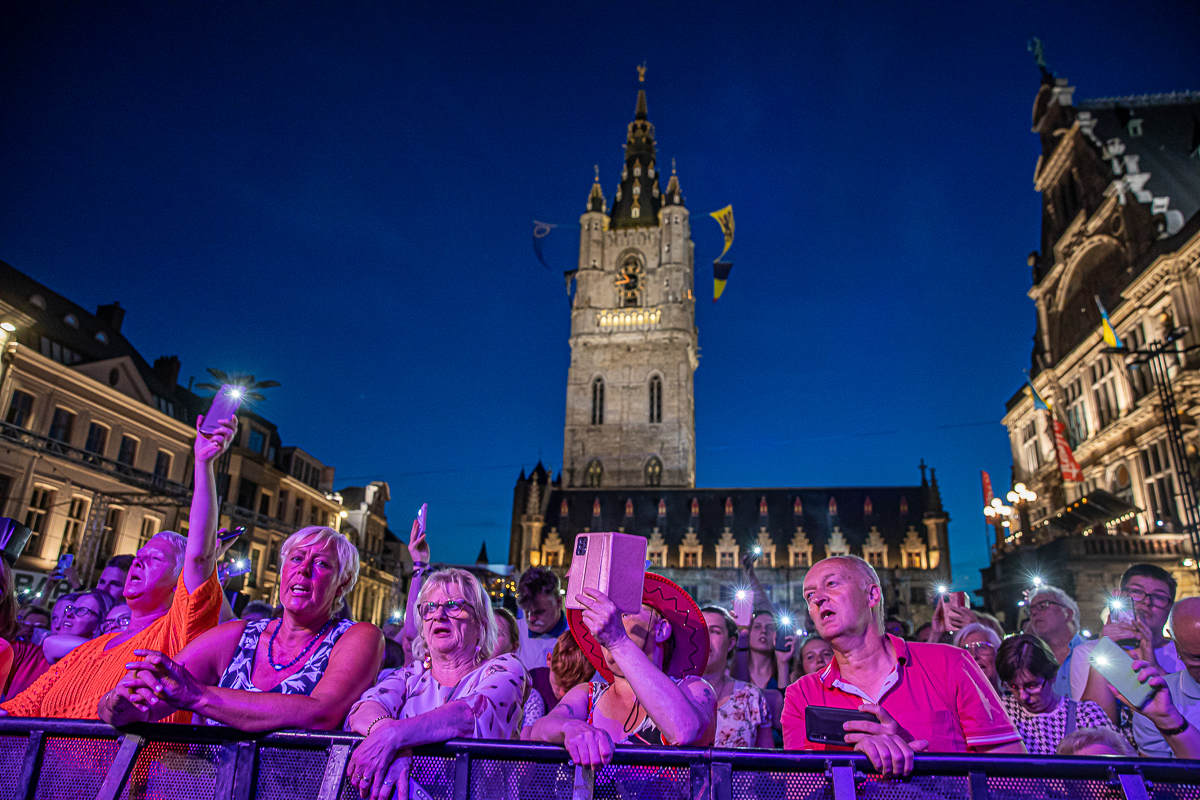 Christoff @ Gentse Feesten 2022 - Sint Baafsplein, picture 3, photographed by Dimitri Vanlommel - FrontView Magazine