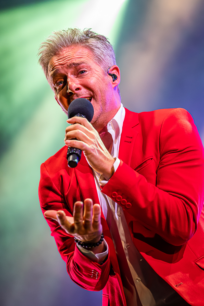 Christoff @ Gentse Feesten 2022 - Sint Baafsplein, picture 16, photographed by Dimitri Vanlommel - FrontView Magazine