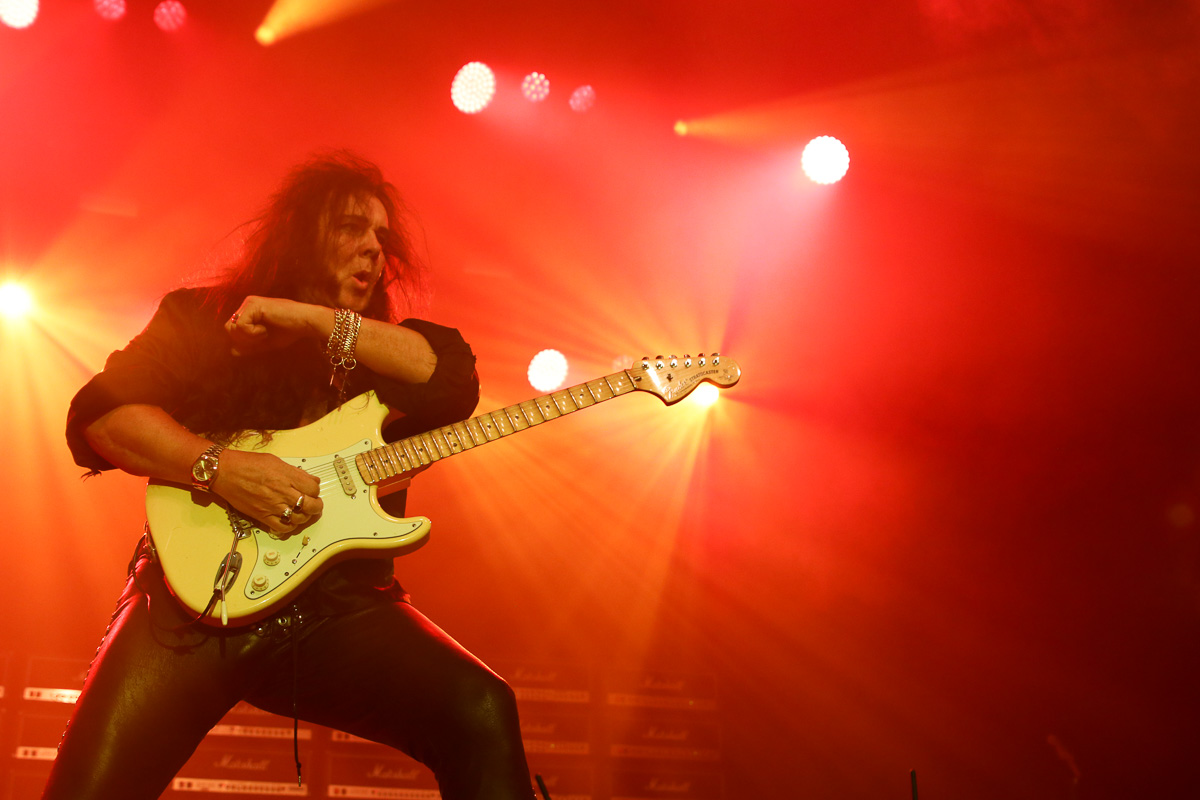 Yngwie Malmsteen @ 013, picture 9, photographed by Bianca van Barneveld - FrontView Magazine