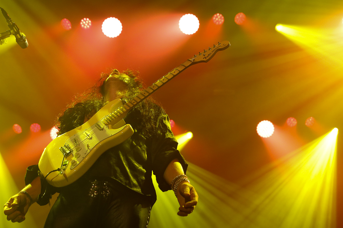Yngwie Malmsteen @ 013, picture 12, photographed by Bianca van Barneveld - FrontView Magazine