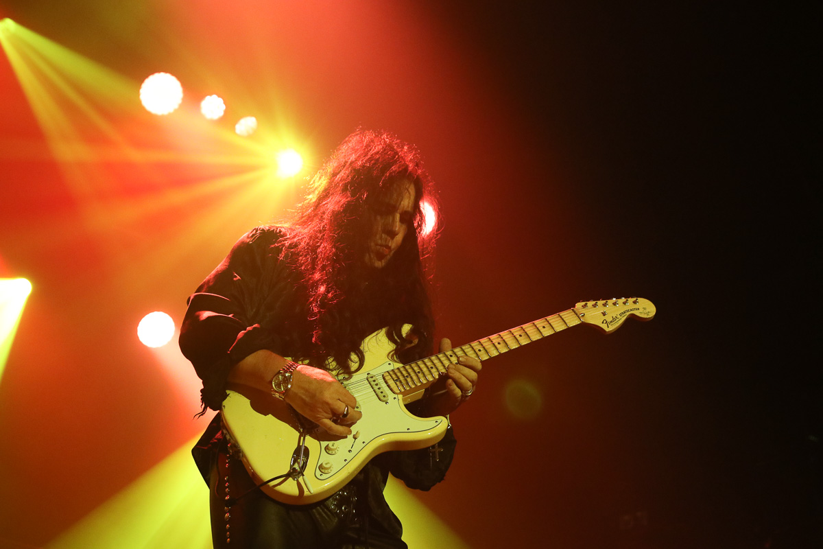 Yngwie Malmsteen @ 013, picture 14, photographed by Bianca van Barneveld - FrontView Magazine