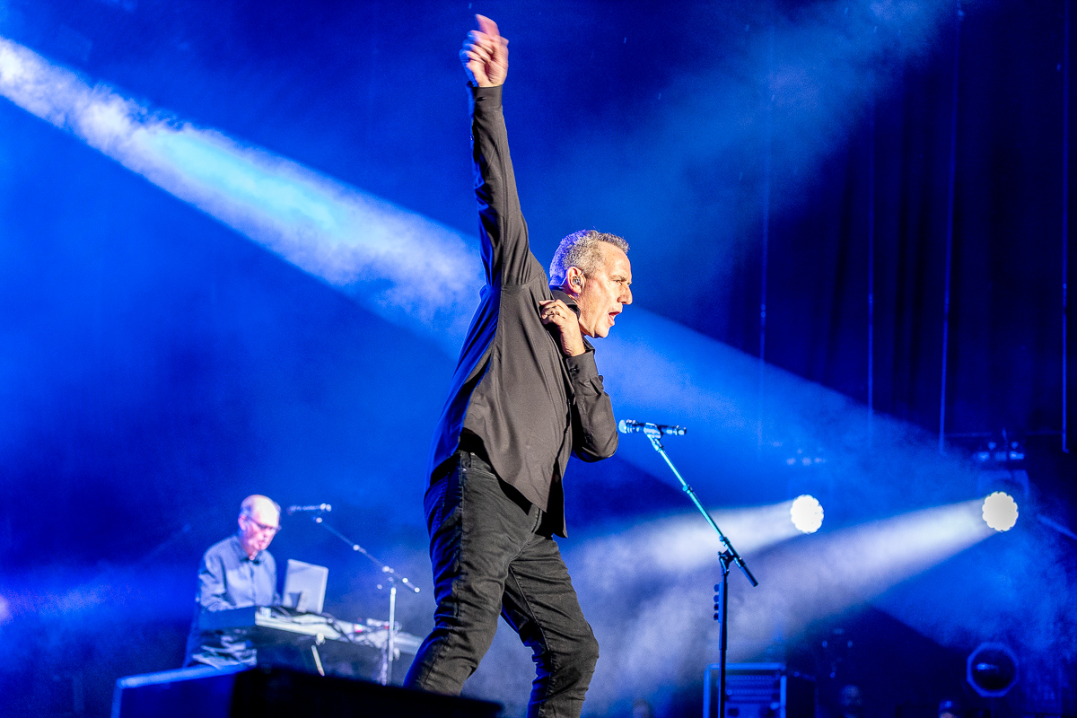 OMD @ Beleuvenissen, picture 3, photographed by Kurt Jacobs - FrontView Magazine