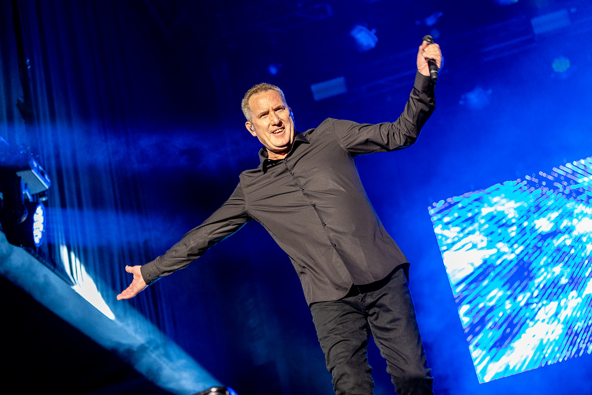 OMD @ Beleuvenissen, picture 4, photographed by Kurt Jacobs - FrontView Magazine