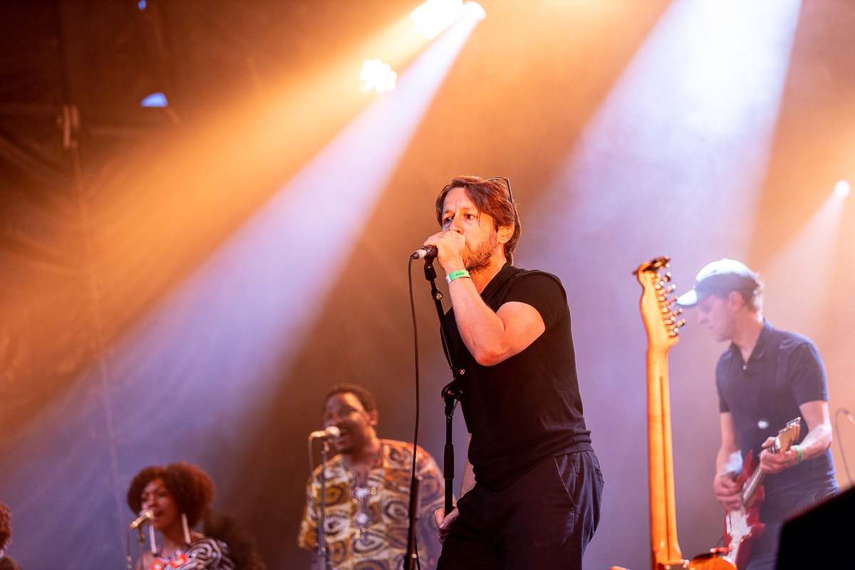 Sioen Plays Graceland @ Beleuvenissen, foto 1, foto's door Kurt Jacobs - FrontView Magazine