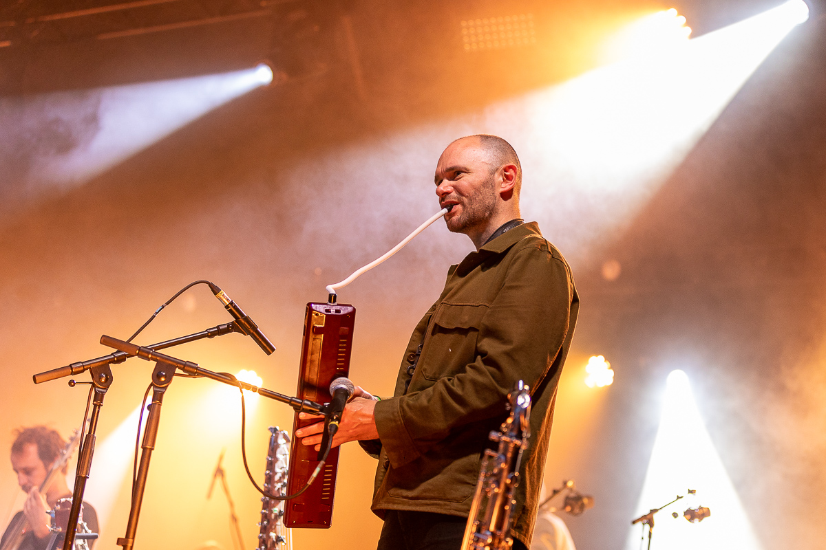 Sioen Plays Graceland @ Beleuvenissen, foto 2, foto's door Kurt Jacobs - FrontView Magazine