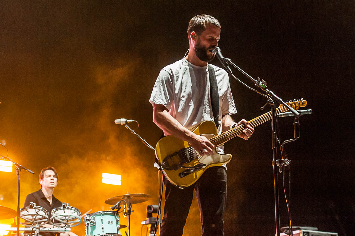 White Lies @ suikerrock, foto 14, foto's door Gert Daemen - FrontView Magazine