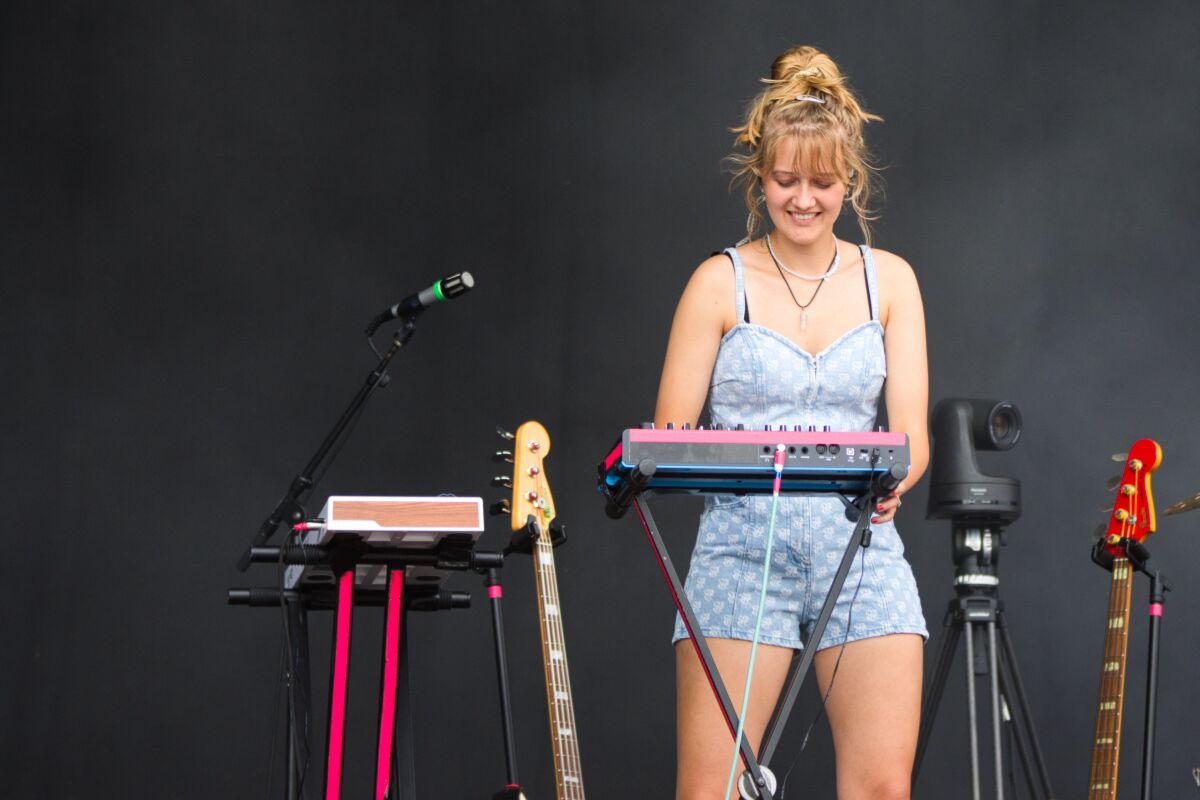 Froukje @ Suikerrock, picture 1, photographed by Luc Klinckaert - FrontView Magazine