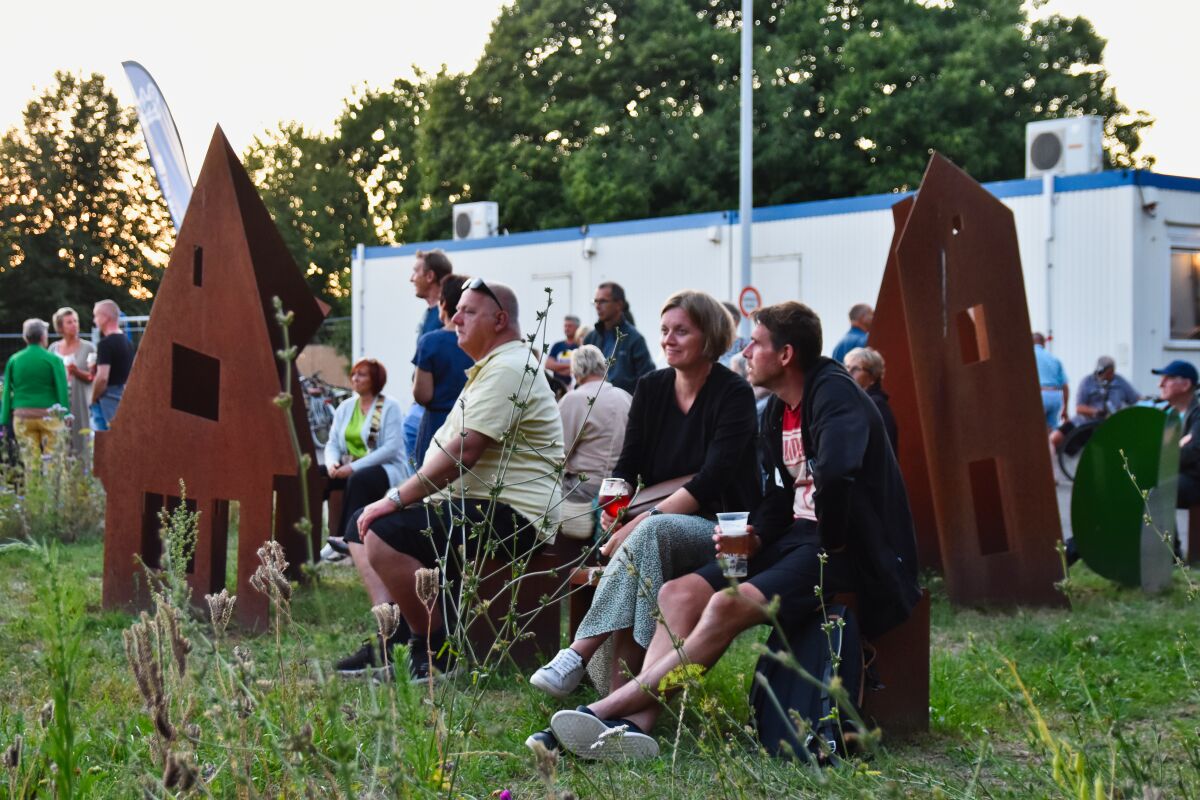 Guy Swinnen Band + sfeer @ Parkies Bornem, picture 7, photographed by Luc Klinckaert - FrontView Magazine