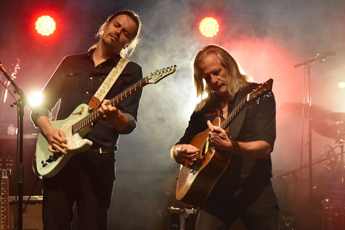 Guy Swinnen Band + sfeer @ Parkies Bornem, picture 13, photographed by Luc Klinckaert - FrontView Magazine