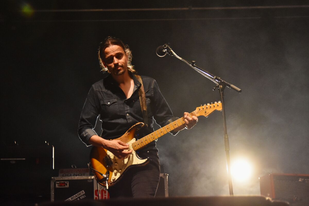 Guy Swinnen Band + sfeer @ Parkies Bornem, picture 18, photographed by Luc Klinckaert - FrontView Magazine