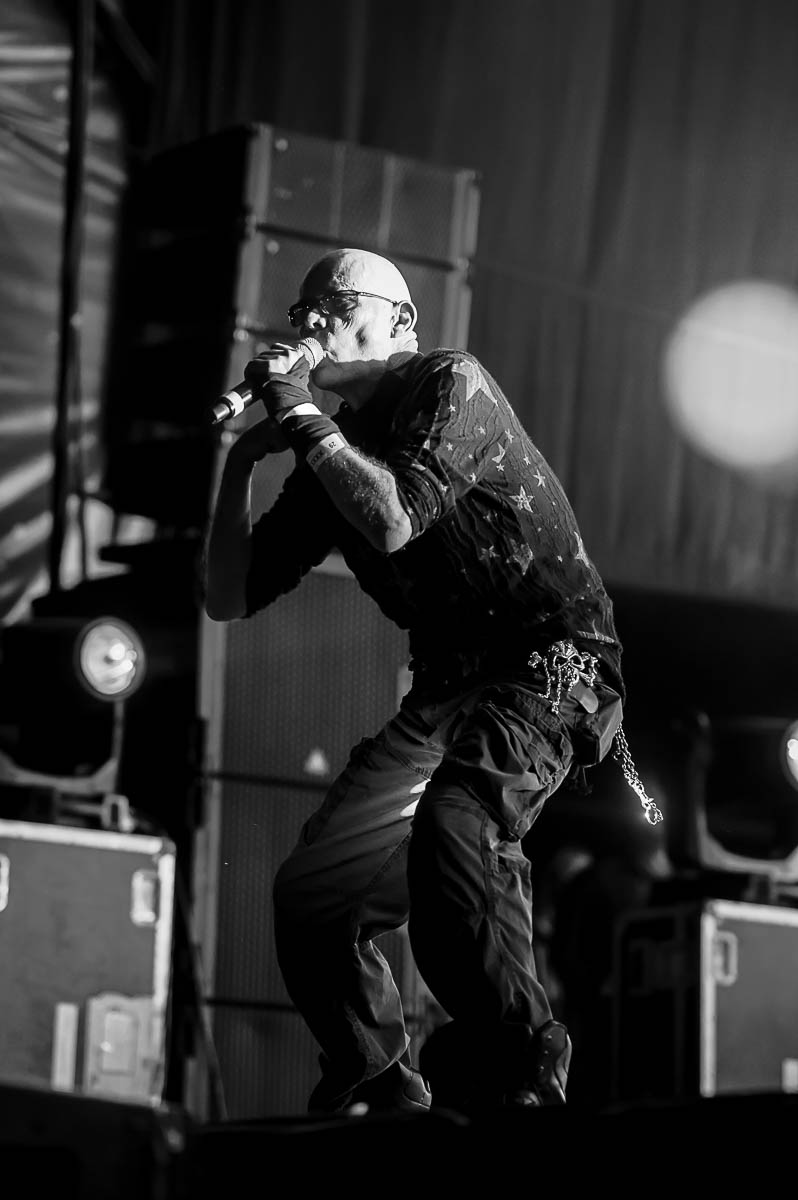 Sisters of Mercy @ Suikerrock, foto 11, foto's door Gert Daemen - FrontView Magazine