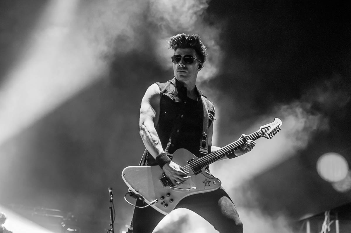 Sisters of Mercy @ Suikerrock, foto 16, foto's door Gert Daemen - FrontView Magazine