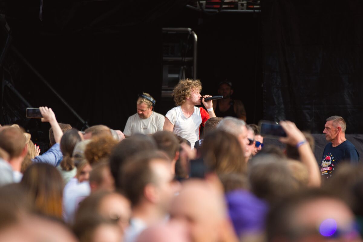 Compact Disk Dummies @ Suikerrock, picture 7, photographed by Luc Klinckaert - FrontView Magazine