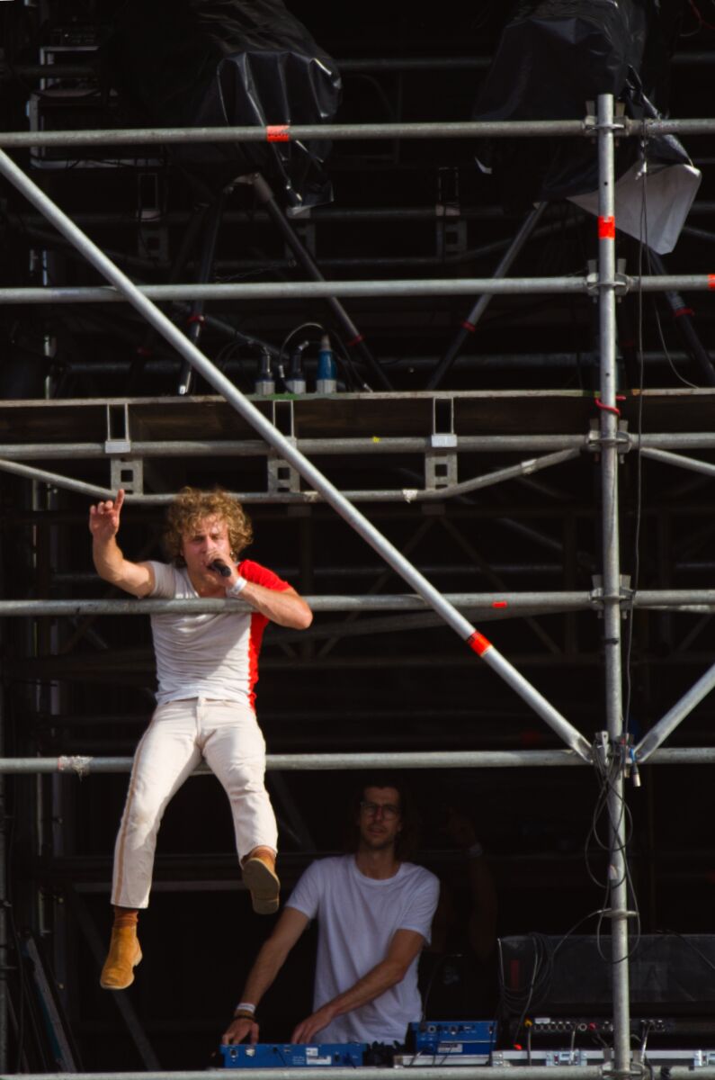 Compact Disk Dummies @ Suikerrock, picture 8, photographed by Luc Klinckaert - FrontView Magazine