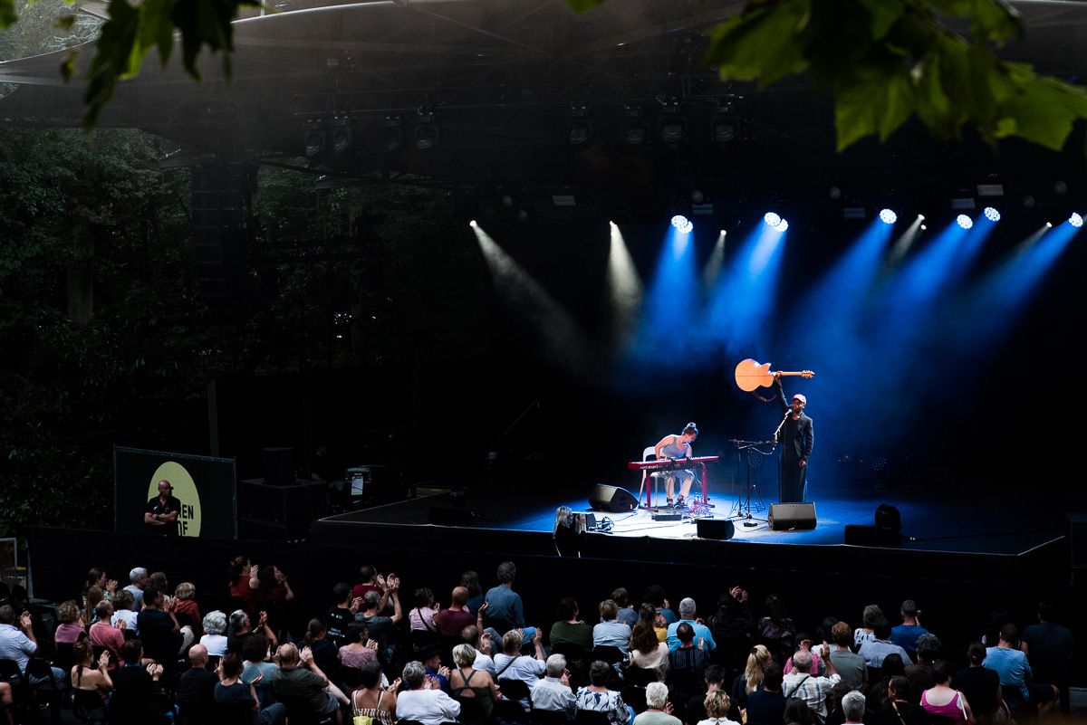 Porcelain id @ OLT Rivierenhof, picture 7, photographed by Ann Carpentier - FrontView Magazine
