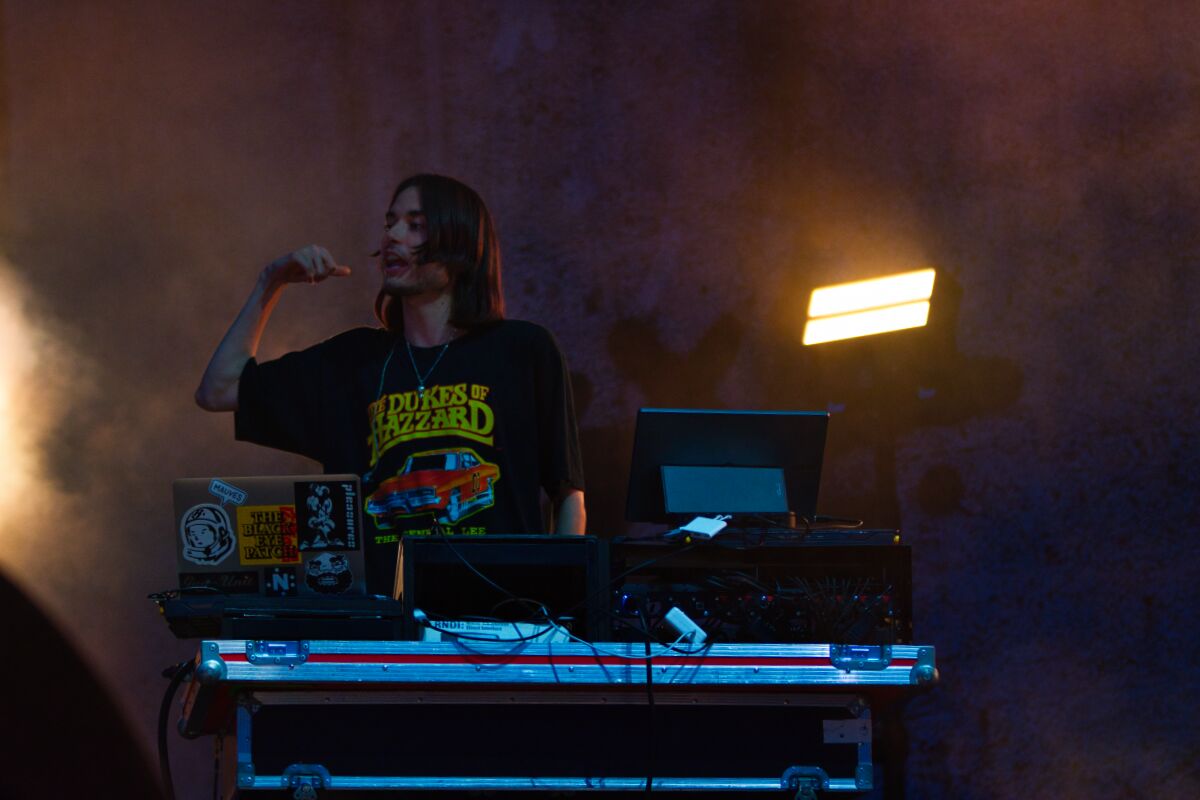 Zwangere Guy @ Suikerrock, picture 3, photographed by Luc Klinckaert - FrontView Magazine
