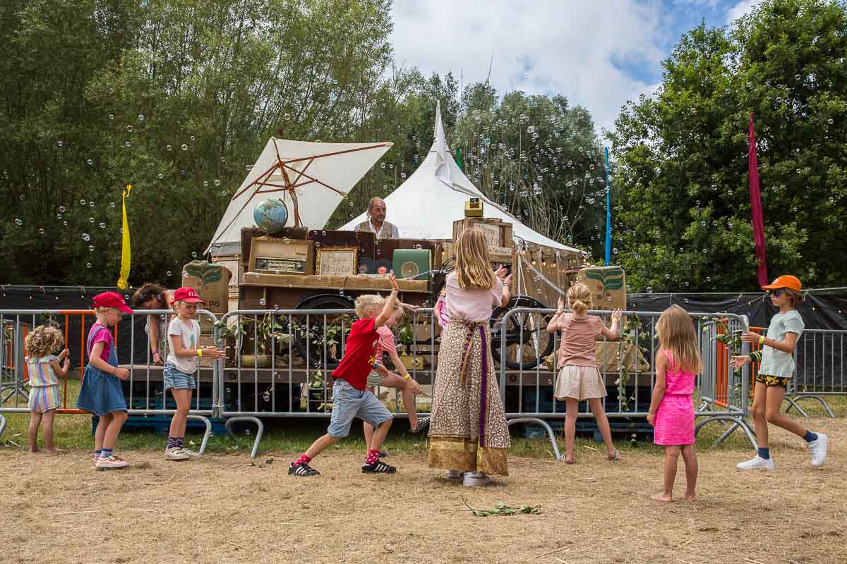 Sfeer zondag @ Sfinks Mixed 2022, picture 7, photographed by Marc Verdonck - FrontView Magazine