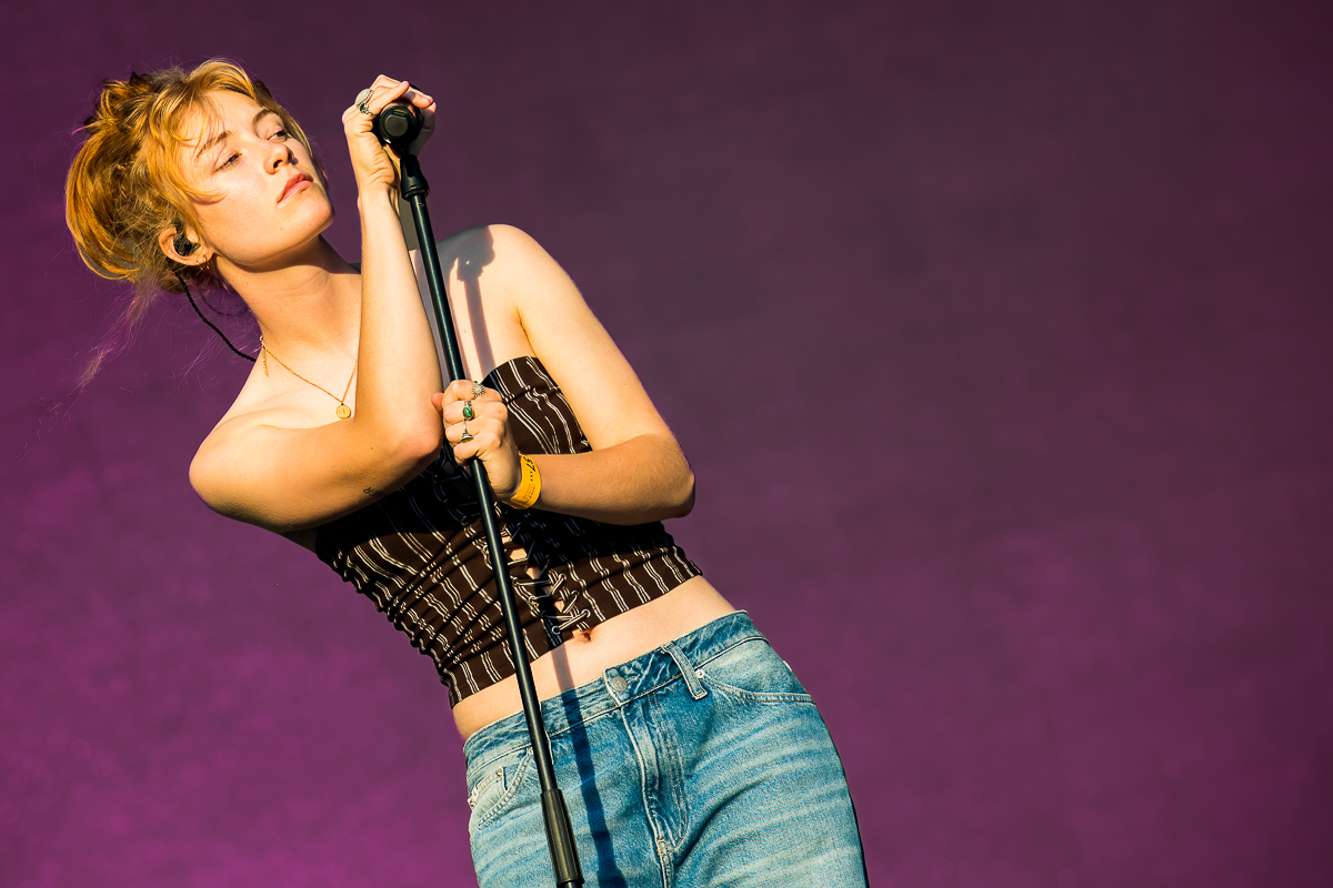 Froukje @ Lokerse Feesten, picture 3, photographed by Dorien Goetschalckx - FrontView Magazine