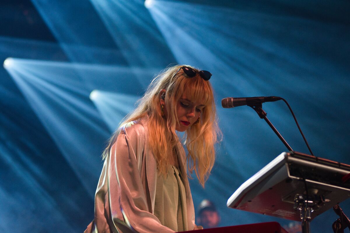 Portland @ Dranouter Festival, picture 3, photographed by Luc Klinckaert - FrontView Magazine