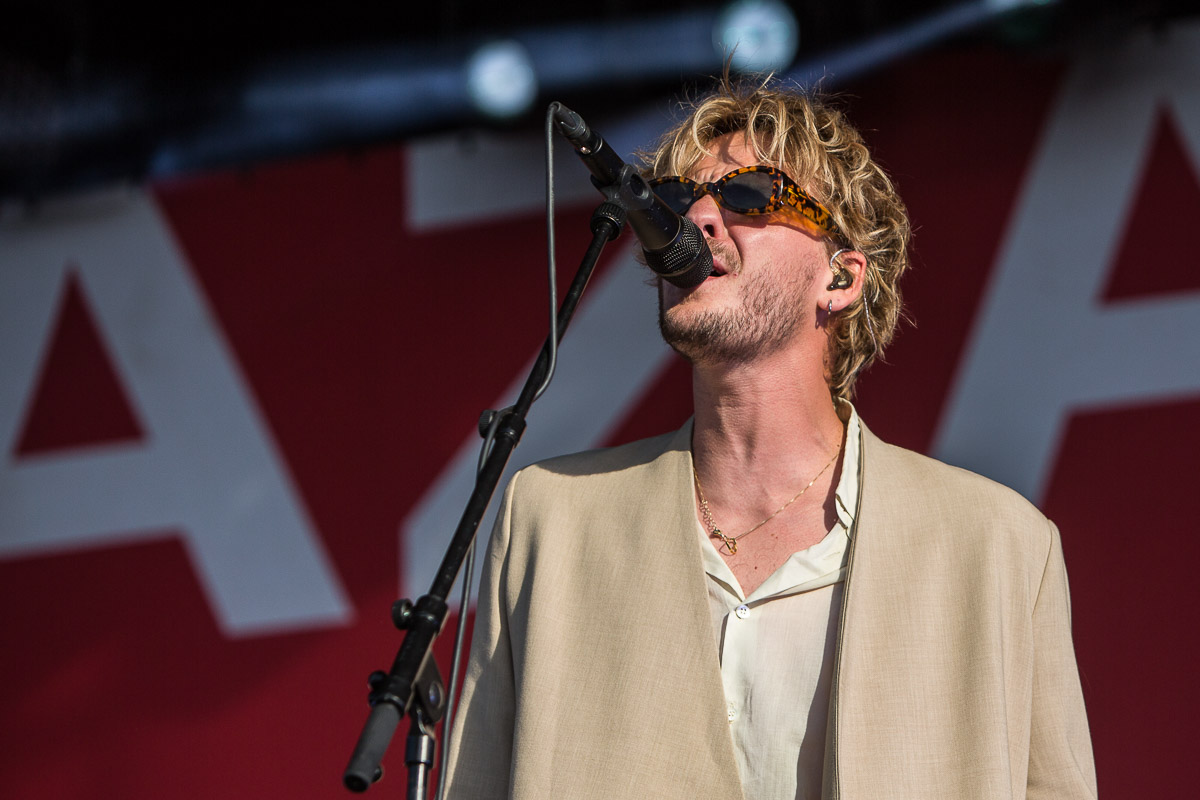 Bazart @ Nostalgie Beach Festival 2022, picture 20, photographed by Marc Verdonck - FrontView Magazine