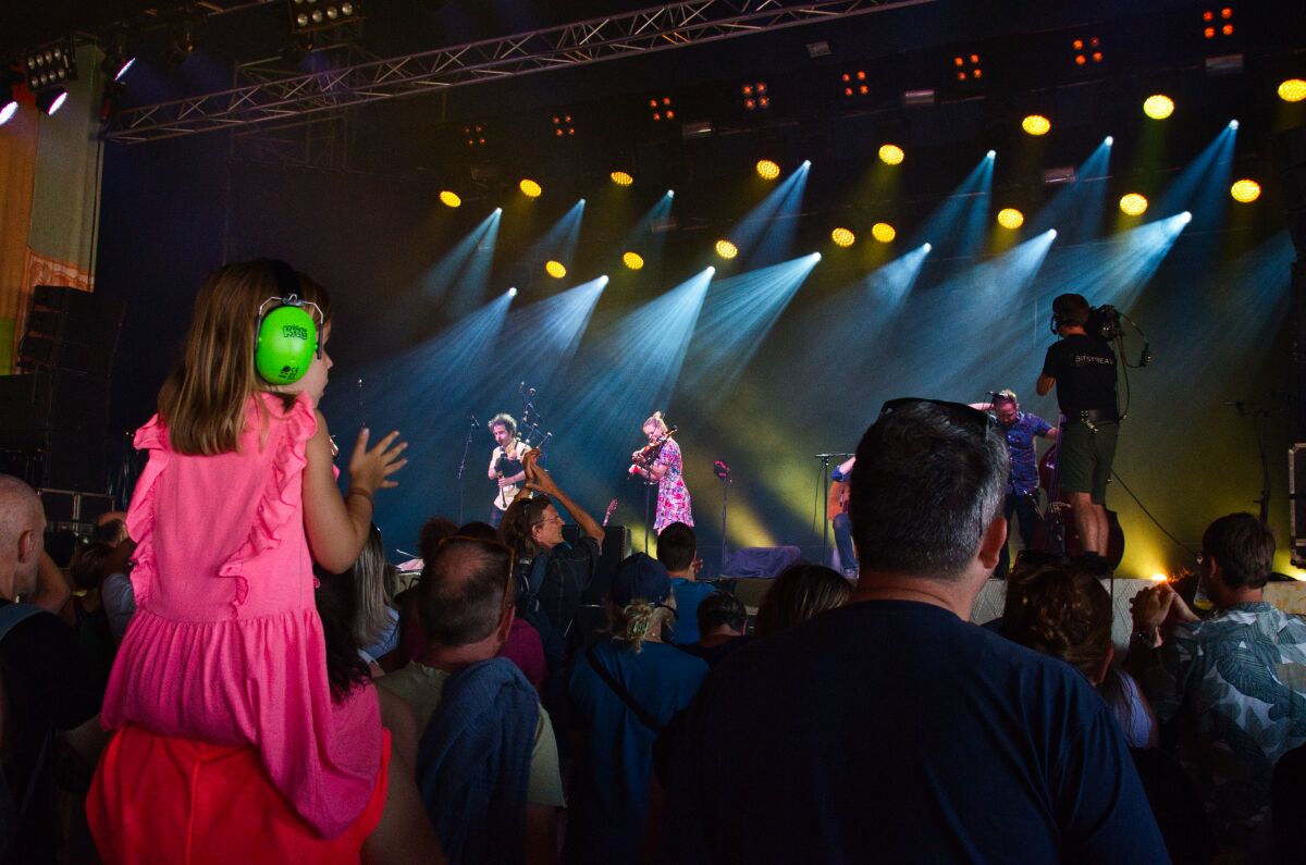 Breabeach @ Dranouter Festival, picture 9, photographed by Luc Klinckaert - FrontView Magazine
