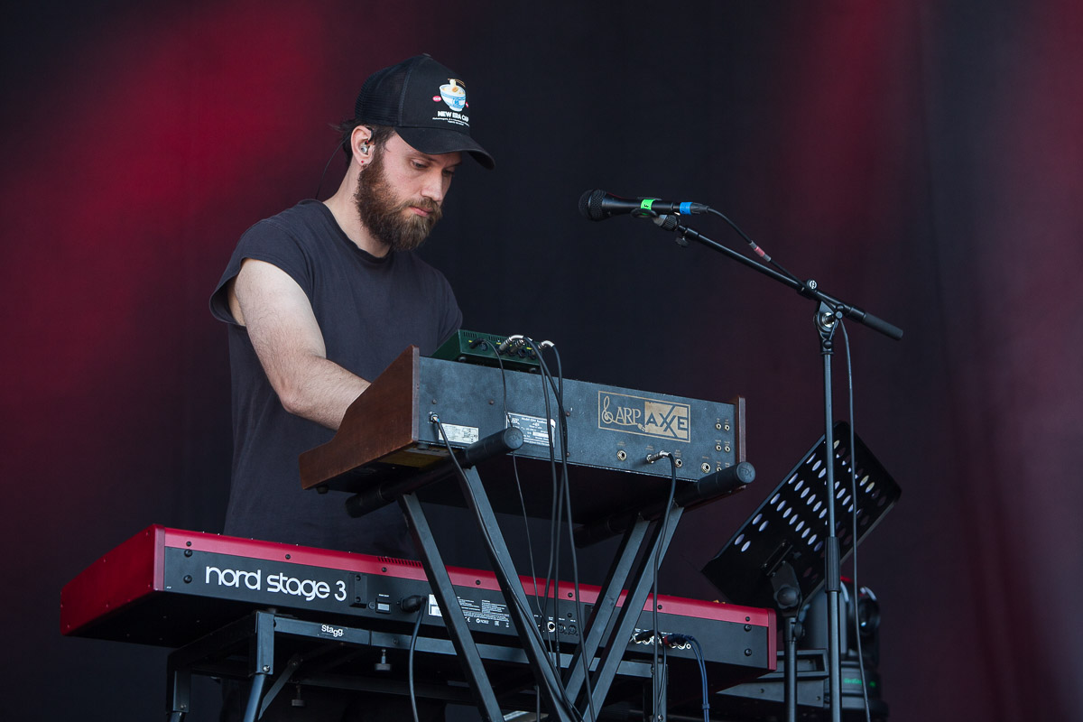 Emma Bale @ Nostalgie Beach Festival 2022, picture 13, photographed by Marc Verdonck - FrontView Magazine
