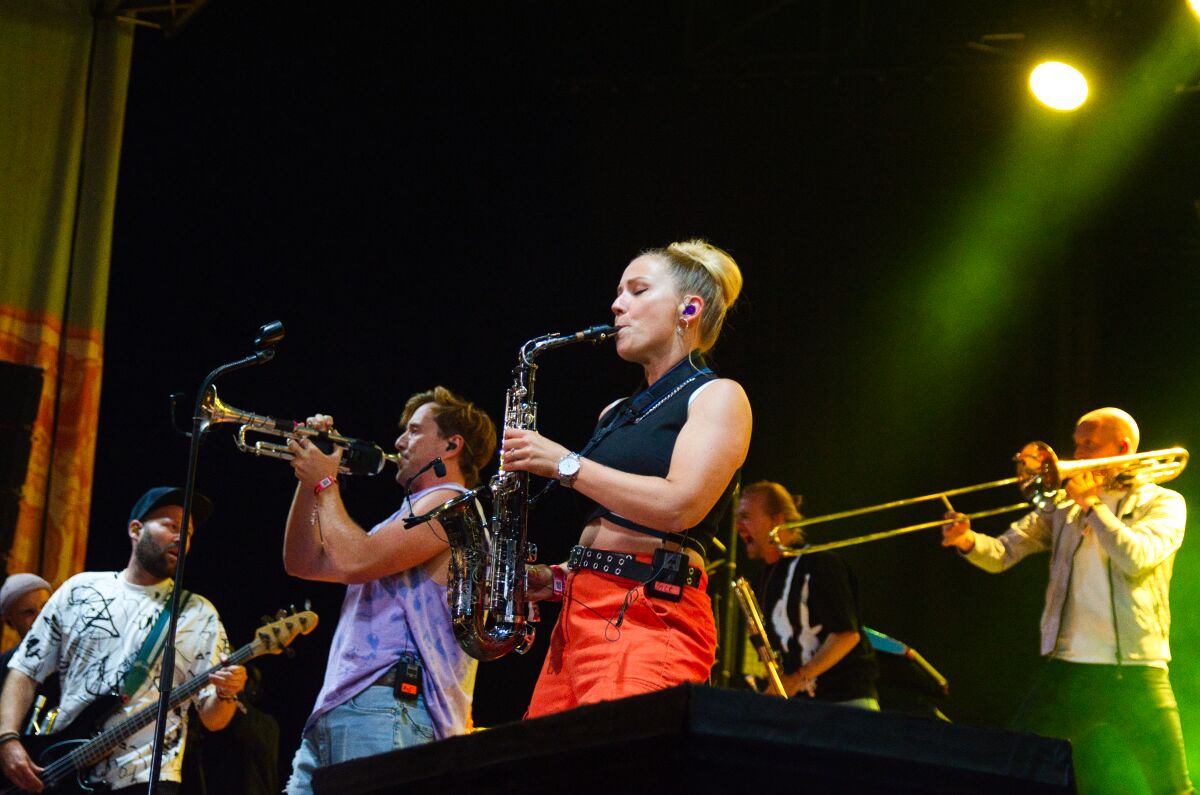 Querbeat @ Dranouter Festival, picture 7, photographed by Luc Klinckaert - FrontView Magazine