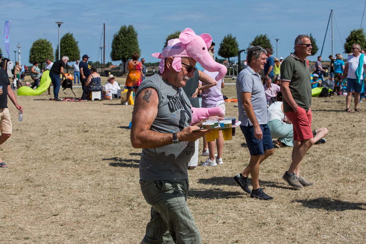 Sfeer @ Nostalgie Beach Festival 2022, picture 2, photographed by Marc Verdonck - FrontView Magazine