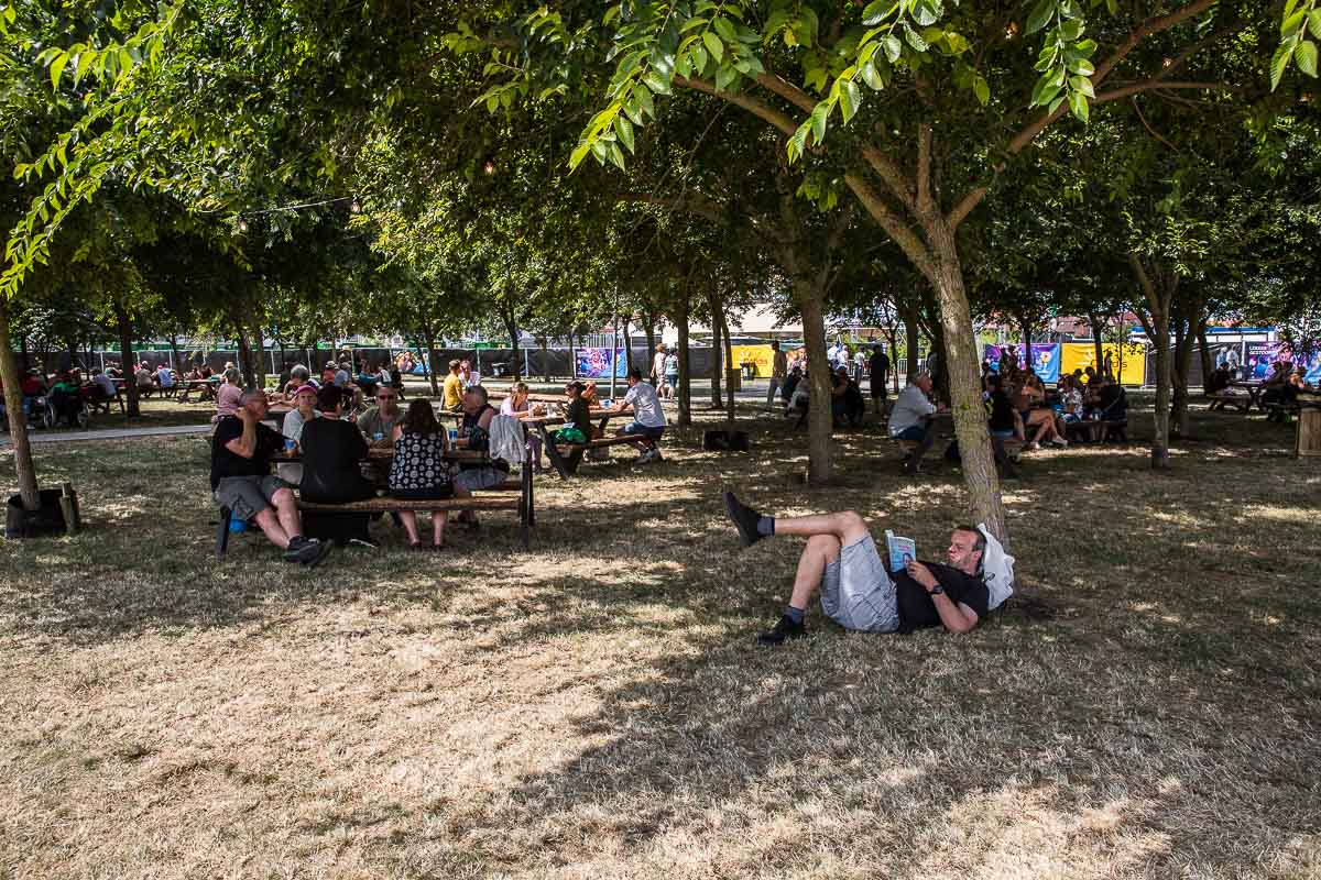 Sfeer @ Nostalgie Beach Festival 2022, picture 3, photographed by Marc Verdonck - FrontView Magazine