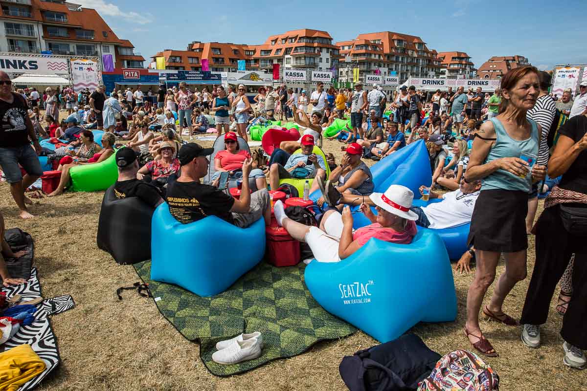 Sfeer @ Nostalgie Beach Festival 2022, picture 6, photographed by Marc Verdonck - FrontView Magazine