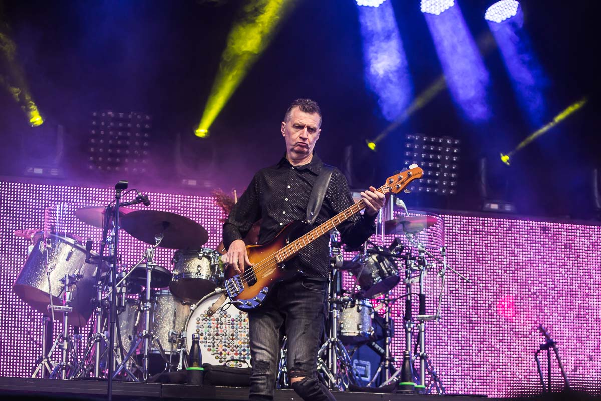 Simple Minds @ Nostalgie Beach Festival 2022, picture 10, photographed by Marc Verdonck - FrontView Magazine