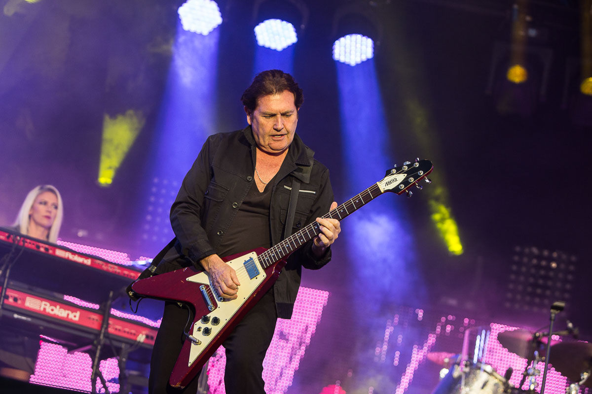 Simple Minds @ Nostalgie Beach Festival 2022, picture 11, photographed by Marc Verdonck - FrontView Magazine