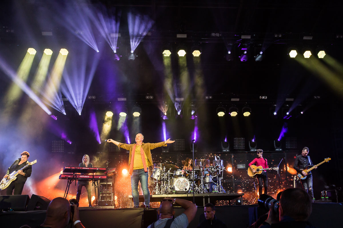 Simple Minds @ Nostalgie Beach Festival 2022, picture 26, photographed by Marc Verdonck - FrontView Magazine