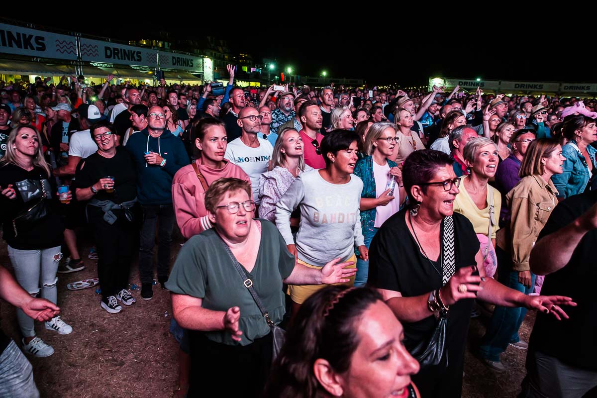 Simple Minds @ Nostalgie Beach Festival 2022, picture 41, photographed by Marc Verdonck - FrontView Magazine