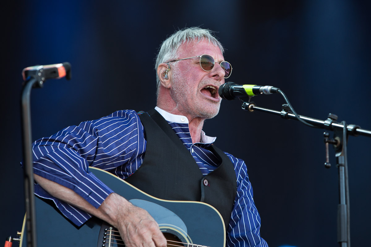 Steve Harley & Cockney Rebel @ Nostalgie Beach Festival 2022, picture 7, photographed by Marc Verdonck - FrontView Magazine