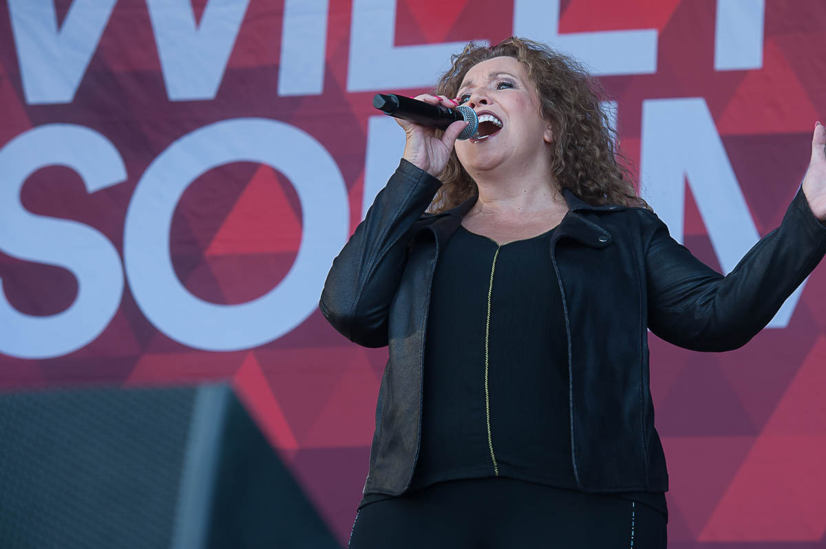 Willy Sommers @ Paal op stelten, foto 2, foto's door Gert Daemen - FrontView Magazine